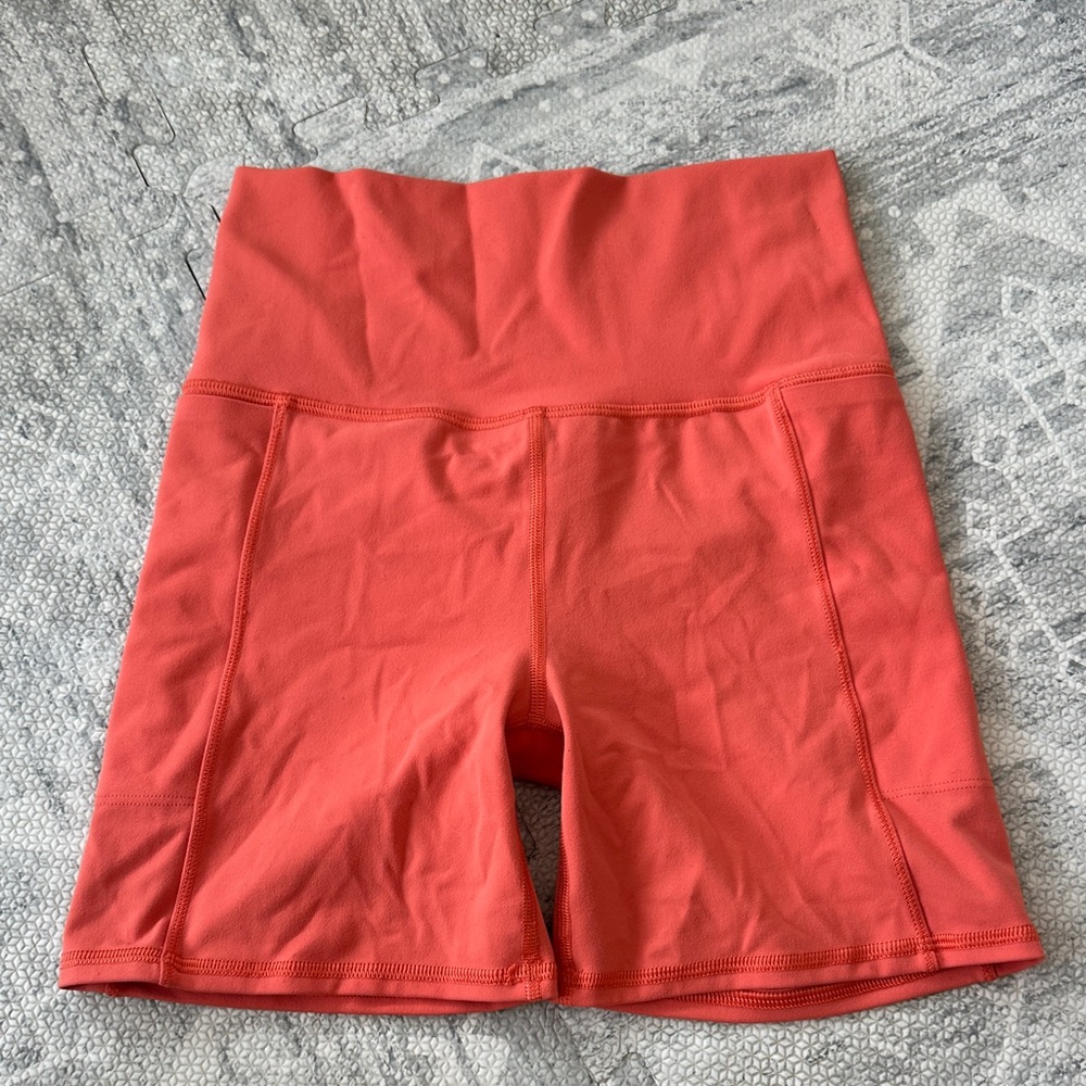 Vuori studio pocket  Shorts